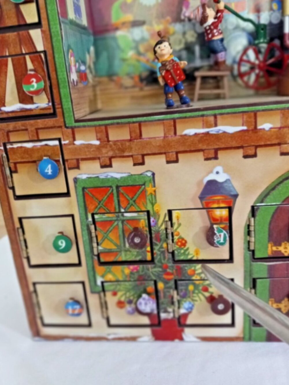 Mr Christmas 2012 Santa’s Workshop Animated Advent Calendar Complete w Ornaments - Picture 10 of 14